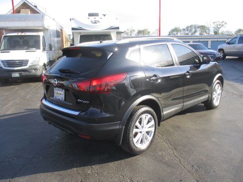 Used 2017 Nissan Rogue Sport SV AWD/4WD image 7