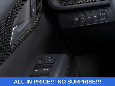 New 2027 Chevrolet Traverse Z71 w/ Driver Confidence Package AWD/4WD image 16