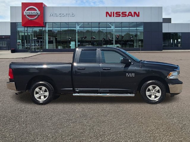 Used 2018 RAM 1500 ST w/ SXT Appearance Group AWD/4WD image 8