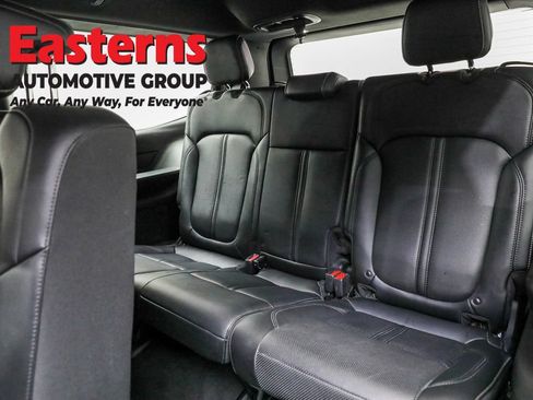 Used 2022 Jeep Wagoneer Series II AWD/4WD image 34