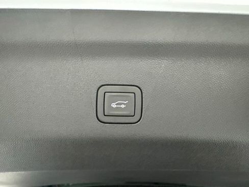 New 2026 Chevrolet Tahoe High Country w/ Sun And Tow Package AWD/4WD image 32