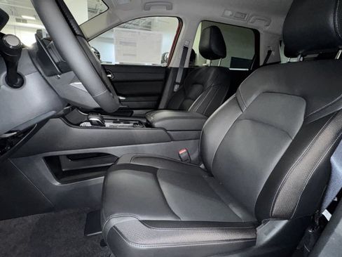 New 2026 Nissan Pathfinder SL AWD/4WD image 14