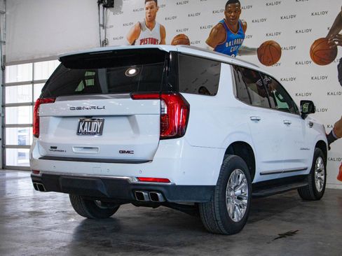 Used 2025 GMC Yukon Denali AWD/4WD image 25
