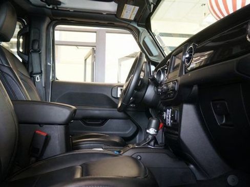 Used 2021 Jeep Wrangler Unlimited Sahara image 50