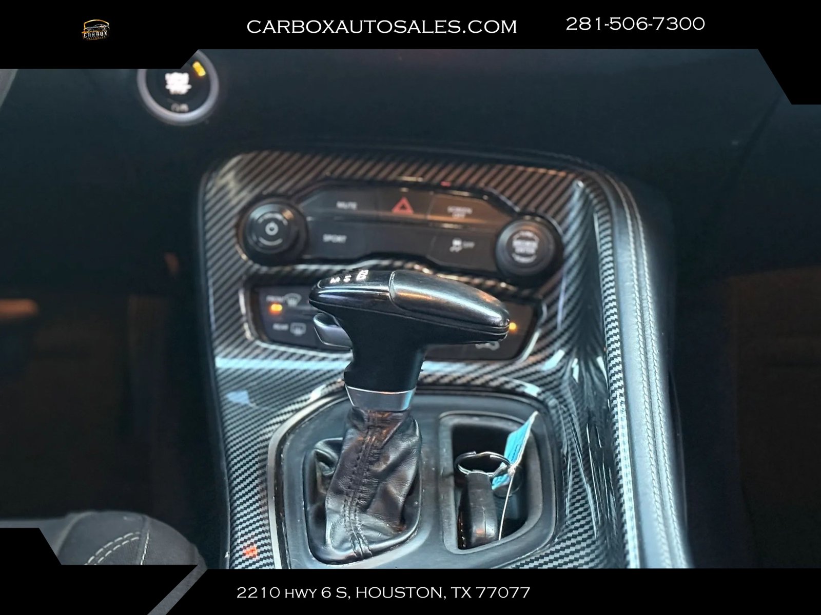 Used 2020 Dodge Challenger SXT w/ Blacktop Package RWD image 15