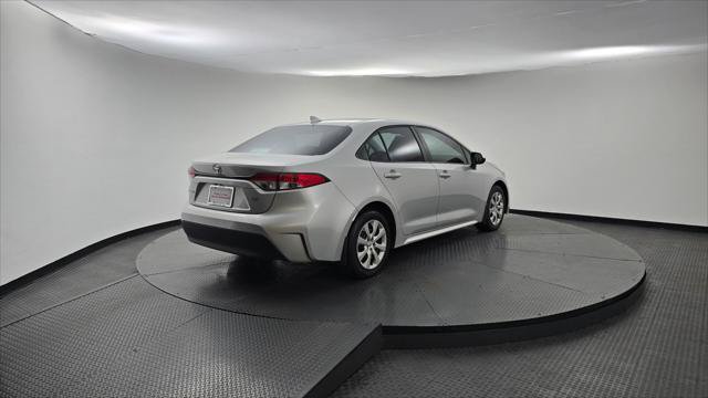 Used 2025 Toyota Corolla LE FWD image 8