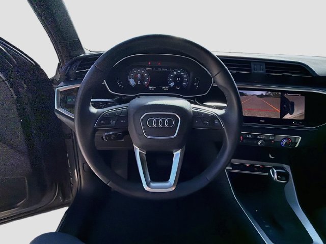 Used 2024 Audi Q3 2.0T Premium Plus AWD/4WD image 38