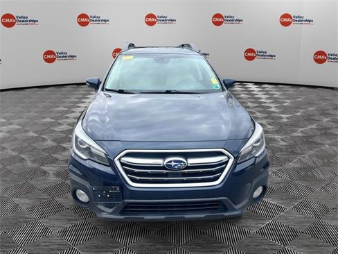 Used 2018 Subaru Outback 3.6R Limited image 2