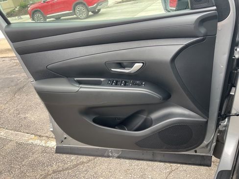 Used 2025 Hyundai Tucson SEL FWD image 32