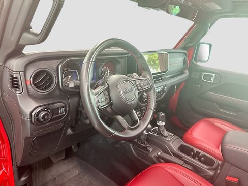 Used 2024 Jeep Wrangler Unlimited Rubicon 392 image 11