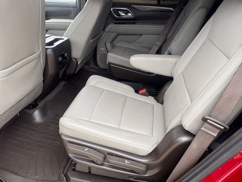 Used 2021 Chevrolet Tahoe LT image 34