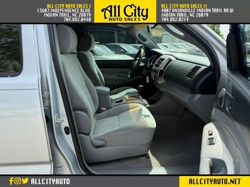 Used 2005 Toyota Tacoma PreRunner RWD image 12