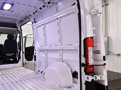 Used 2025 RAM ProMaster 3500 w/ Convenience Group FWD image 33