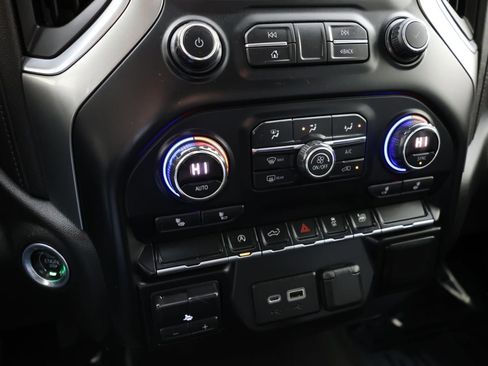 Used 2019 Chevrolet Silverado 1500 LT AWD/4WD image 26