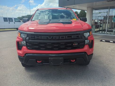 Used 2023 Chevrolet Silverado 1500 Custom Trail Boss AWD/4WD image 2