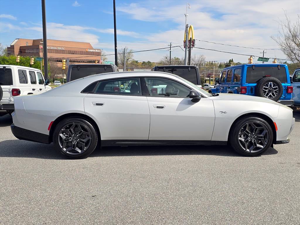 New 2026 Dodge Charger R/T w/ Driver Convenience Group AWD/4WD image 2