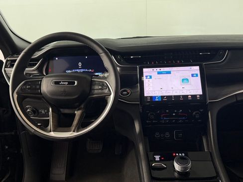 Used 2024 Jeep Grand Cherokee L Limited w/ Luxury Tech Group II image 12