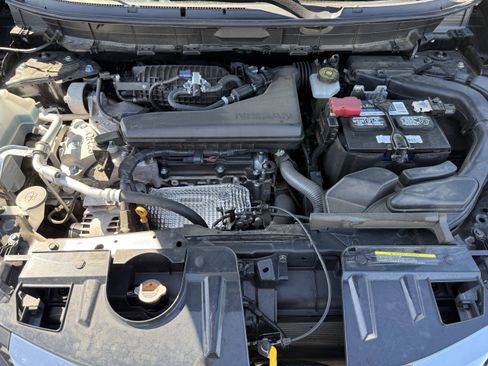 Used 2018 Nissan Rogue SL w/ Premium Package image 36