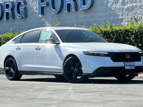 Used 2023 Honda Accord Sport image 2