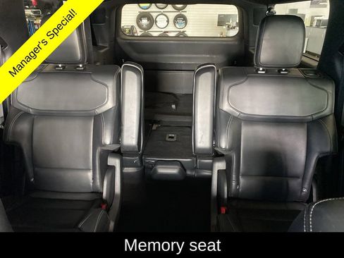 Used 2025 Ford Expedition Max Platinum w/ Stealth Appearance Package AWD/4WD image 14