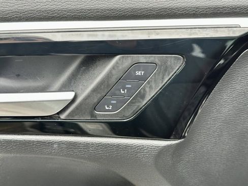 Used 2023 Mitsubishi Outlander SEL Black Edition image 12