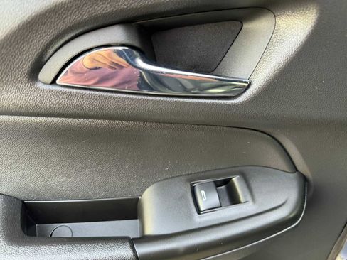 Used 2023 Chevrolet TrailBlazer RS image 13