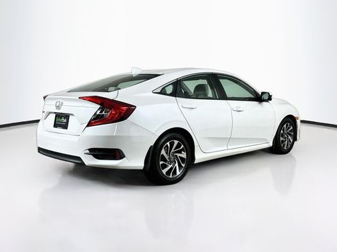 Used 2018 Honda Civic EX image 9