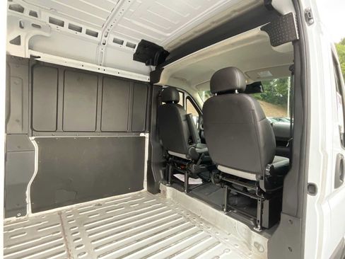 Used 2024 RAM ProMaster 2500 w/ Convenience Group FWD image 23
