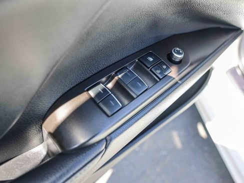 Used 2023 Toyota Camry XSE image 8