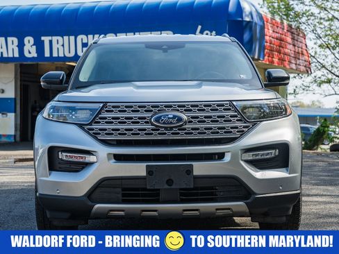 Used 2020 Ford Explorer Limited AWD/4WD image 2