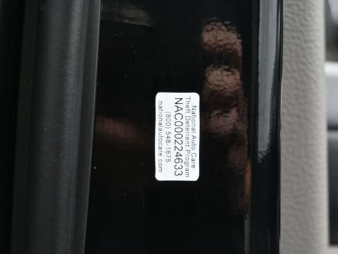 Used 2017 Ford F350 XLT w/ XLT Premium Package image 44