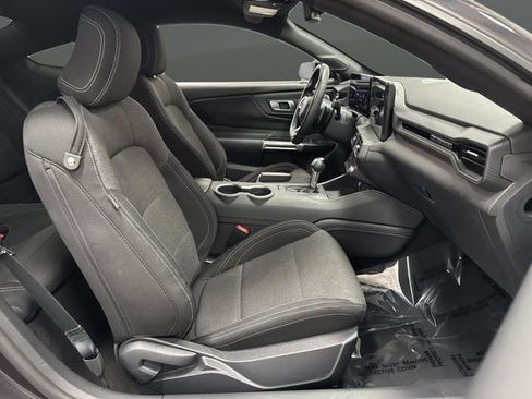 Used 2024 Ford Mustang GT w/ GT Performance Package image 27