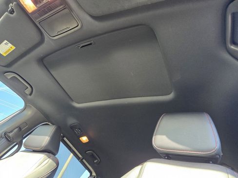 Used 2024 Honda Odyssey Sport image 11