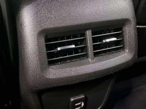 Used 2024 GMC Terrain SLE FWD image 21