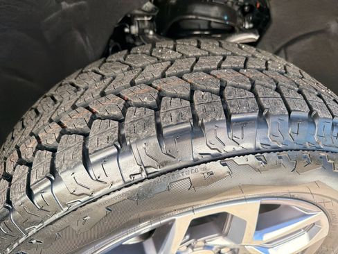 New 2026 GMC Sierra 1500 SLT w/ SLT Premium Package image 12