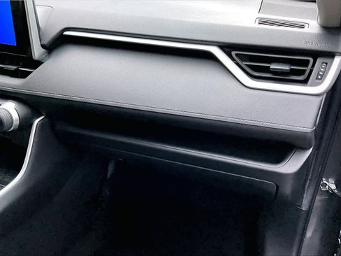 Used 2023 Toyota RAV4 LE FWD image 18