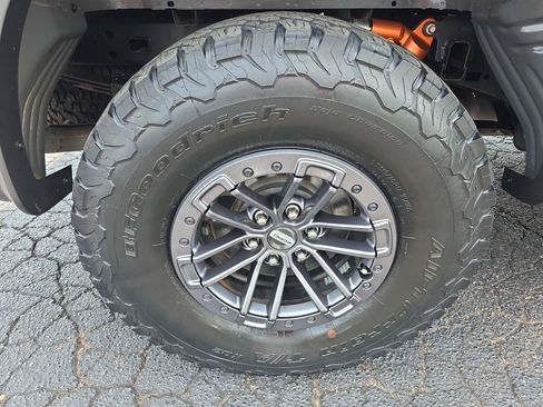 Used 2020 Ford F150 Raptor w/ Equipment Group 801A Mid AWD/4WD image 17
