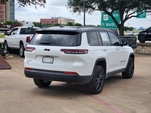 New 2025 Jeep Grand Cherokee L Limited AWD/4WD image 4