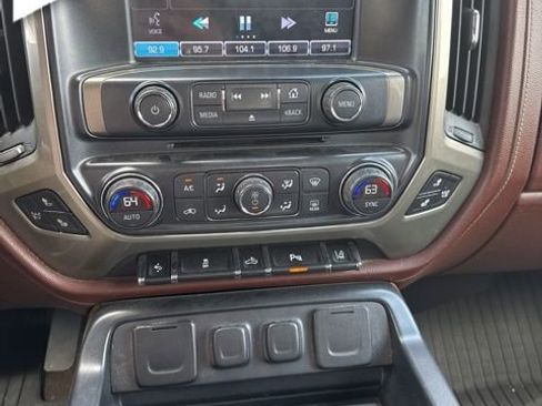 Used 2015 Chevrolet Silverado 1500 High Country w/ High Country Premium Package image 9