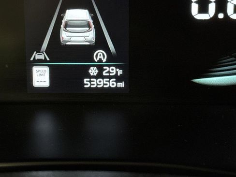 Used 2023 Kia Soul LX w/ Option Group 015 image 6