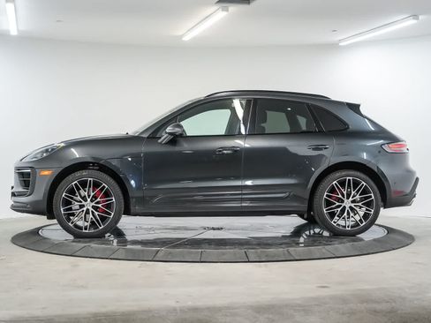 Certified 2023 Porsche Macan S AWD/4WD image 2
