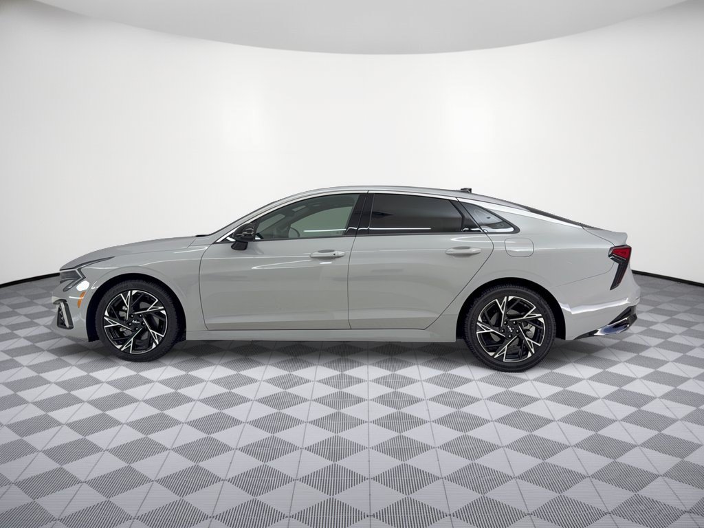 Used 2025 Kia K5 GT-Line w/ GT-Line Premium Package FWD image 2