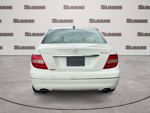Used 2012 Mercedes-Benz C 300 4MATIC Sedan image 4