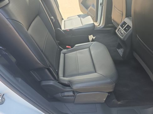 Used 2022 Volkswagen Atlas SE AWD/4WD image 18