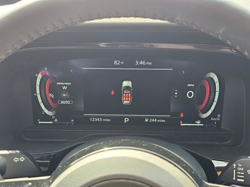 Used 2025 Nissan Kicks SV AWD/4WD image 52