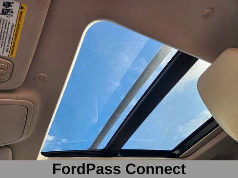 Used 2021 Ford Explorer Limited w/ Hybrid Equipment Group 310A image 13