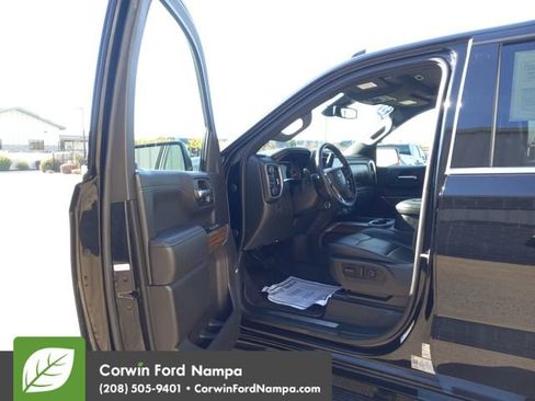 Used 2022 Chevrolet Silverado 1500 High Country image 9