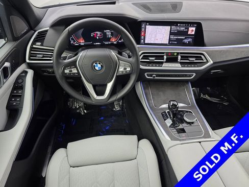 Used 2023 BMW X5 sDrive40i w/ Premium Package image 13