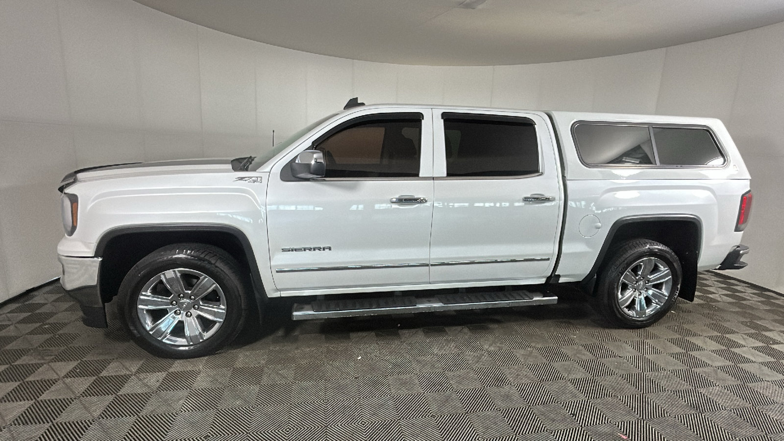Used 2017 GMC Sierra 1500 SLT AWD/4WD image 7