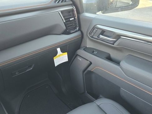 New 2025 GMC Sierra 2500 AT4 w/ AT4 Premium Plus Package image 25